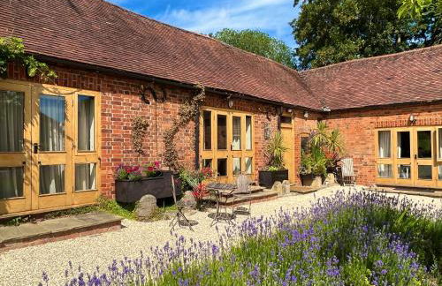 The Clock Tower & Dairy - Two x 2 Bed Barns with Indoor Pool - Photo 10