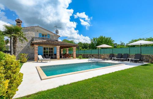 My Villa Ida with pool in Višnjan, Istria - Photo 2