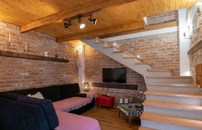 Adorable Holiday Home With Swimming Pool - Foto 7