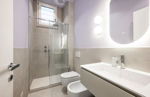 Design and Silence - Wide renovated apartment 2 stops form centrale - Foto 12