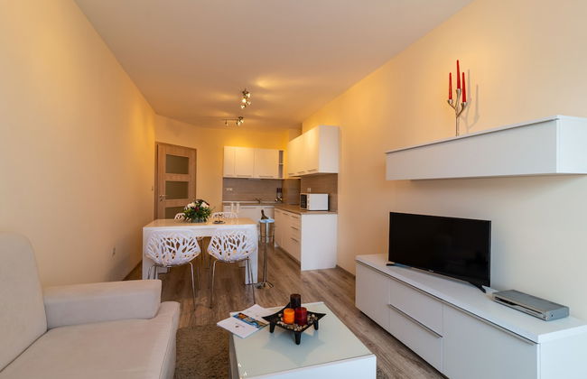 Varna South Bay Apart Complex - Photo 8