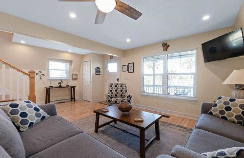 Lighthouse Loft l Marshfront l Walk to Downtown - Foto 9