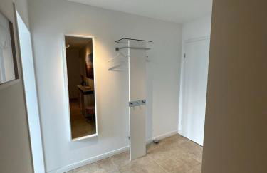 Helle, großzügige Ferienwohnung für 2 - 3 Personen mit Parkplatz + E-Ladestation in Buchholz, Nordheide - Foto 17