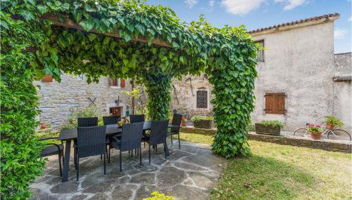 Beautiful Home In Buje With Wifi - Foto 2