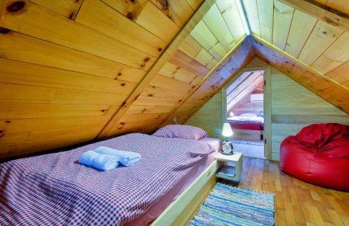 2 Bedroom Amazing Home In Lepoglava - Foto 43