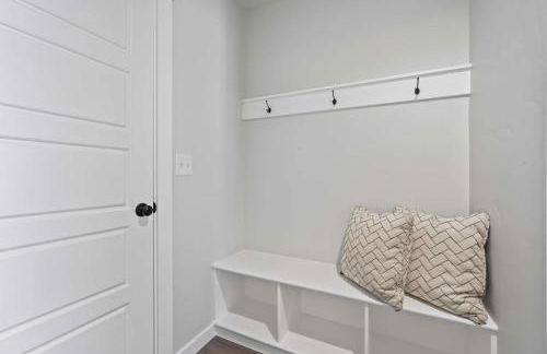 Spacious 6BR - Sleeps 22 - Game Room & Pool Access - Foto 22