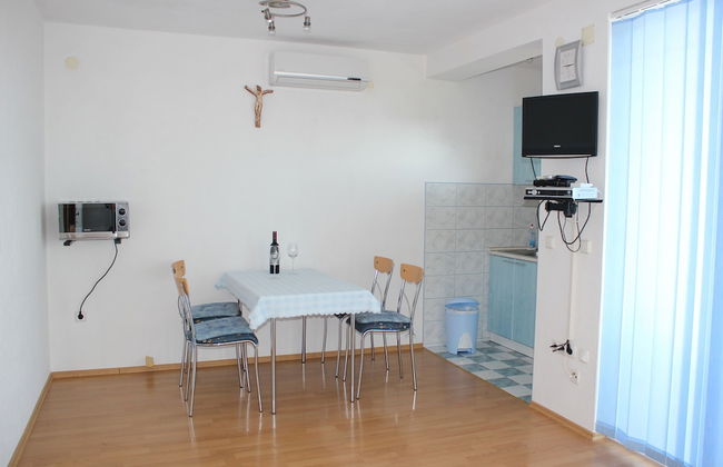 Apartments 4 Dolphins Rogoznica - Photo 7