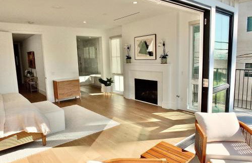 Beach Paradise - Stunning 3-Story in Long Beach - Foto 52