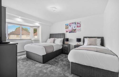 5 bedroom house Solihull 10 mins drive from BHX & NEC Private off road parking - Foto 23