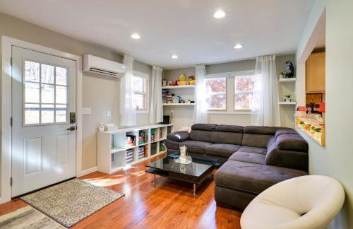 Serene Springfield Retreat on 6 Acres with Hot Tub! - Foto 4