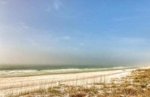 Carillon Beach condo with WiFi balcony pool and beach access - Foto 13