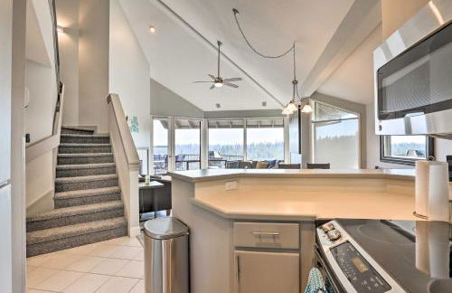 Hiking Trail and Hot Tub Access Bend Condo with Deck - Foto 10