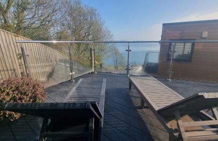 TWIN COVES at Curlew 1, The Cove, Brixham - Photo 5