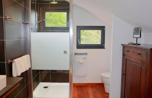 Une Maison de Campagne Atypique au Bord de L'eau - Foto 24