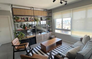 1 Dorm - Alto Padrão - 16 Andar - Home Office - Foto 1