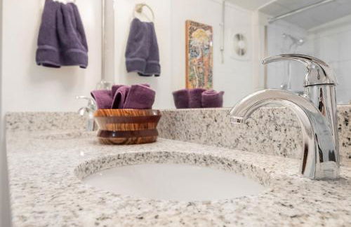 Folly Vacation Laid Back Casual Beach Bungalow 209-B - Foto 52