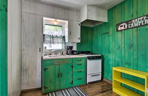 Lakefront Retreat with Boat Rentals, Beach and Bar - Foto 7