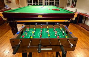 Modern and spacious 2 bedroom apartment with free parking - Photo 30