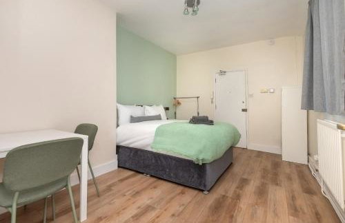 Modern Studio With Free Parking And Garden - Foto 7