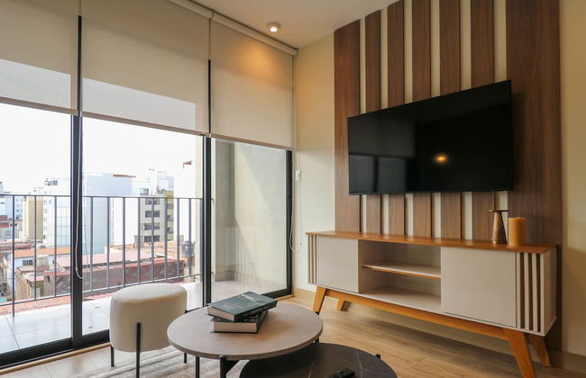 w Grandiose 2BR w Great Balcony in Miraflores - Foto 3