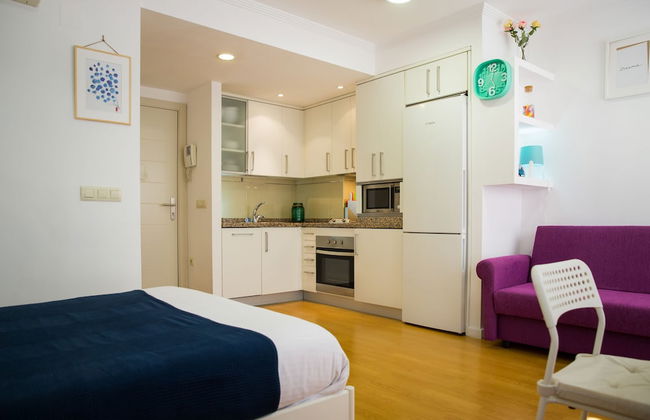 Holidays2Malaga Juan de Mena Apartments - Photo 42