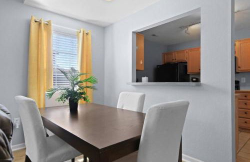 Spacious 4 Bed Great for Commuting Dogs Ok - Foto 1