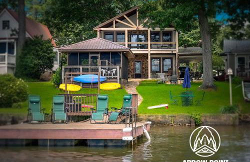 Lakefront Lodge with King Beds and Game Lounge - Foto 2