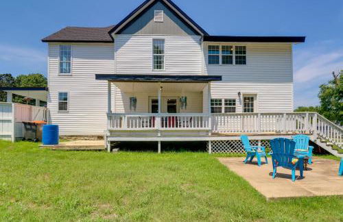 Spacious Yard, Games and Fire Pit Grove Home Rental - Foto 32