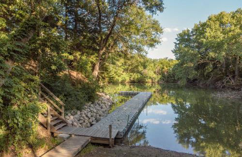 Plum Creek Retreat with Beach near Johnson Lake - Foto 28