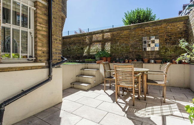 Holland Park Avenue VII by Onefinestay - Photo 24