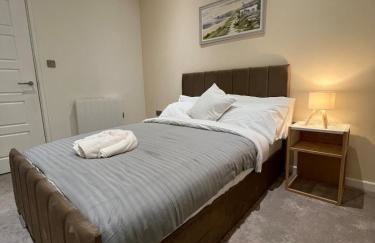 New & Modern 2-Bed Flat in City Centre - Foto 19