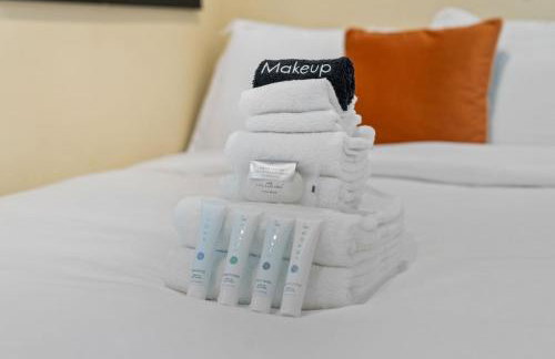 New Listing Burbank Retreat by Colby & Conrad - Foto 29