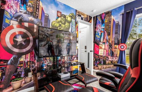 Amazing Star Wars Villa with Arcade & Theater, Private Pool, 3 King, Near Disney - Photo 12