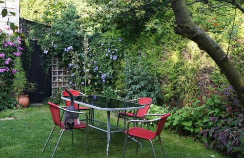 Cozy cottage overlooking fields, Upwell - Foto 2