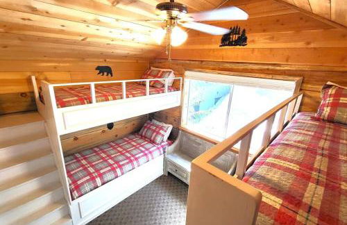 Sequoia Splendor, inside Kings Canyon NP by Visitors Center - Foto 52