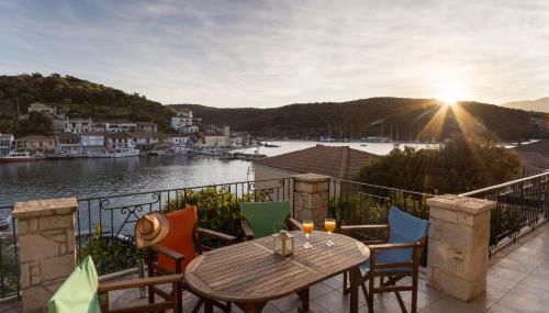 Plaka's House - Photo 5