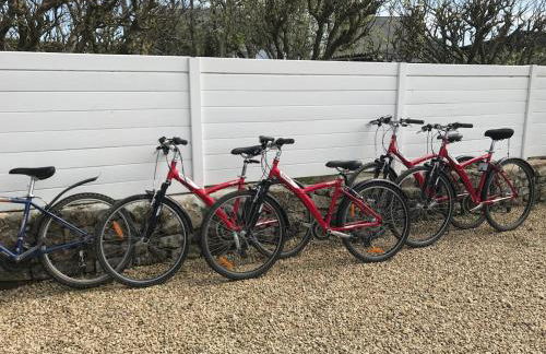 Villa Yana Bretagne Piscine Intérieure partagée et Spa Privatif 100m de la Plage - Foto 17