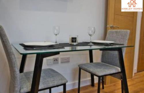 Modern 1 Bed Apartment in Central Bridgwater Ideal for Contractors & Long Stays - Foto 17