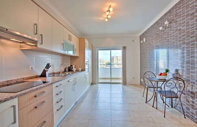 Lagos Palm Tree 1 With Pool by Homing - Foto 5