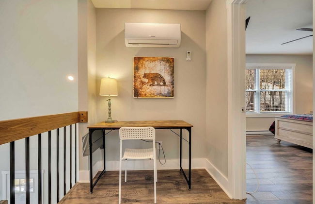 Bear Creek Bliss by Avantstay Sleeps 16 + Game Room, Deck, Fire Pit! - Foto 30