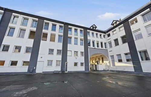 Yello Homes - Tiny Loft - 4 Personen - Flughafen - Foto 25