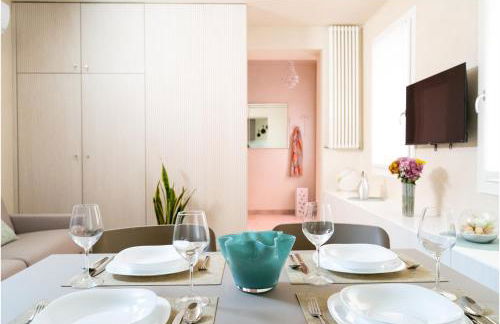 Tiffany Silver - Photo 14