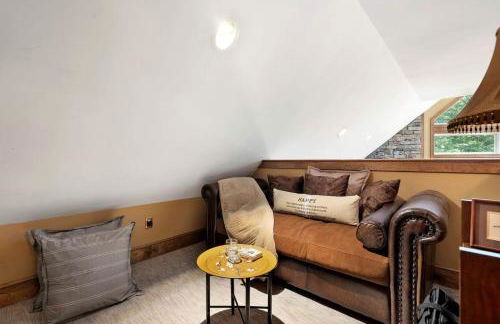 Rustic A-Frame Chalet with Hot Tub & Scenic Views in Mount Jackson, Virginia - Photo 39