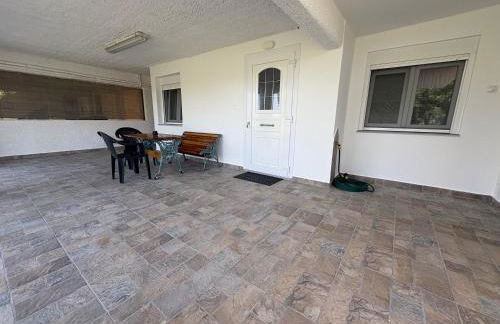 Sapphire Apartment , Beachfront Family Apartment for 4 with Private Garden, 1-Minute Walk to the Beach - Foto 23