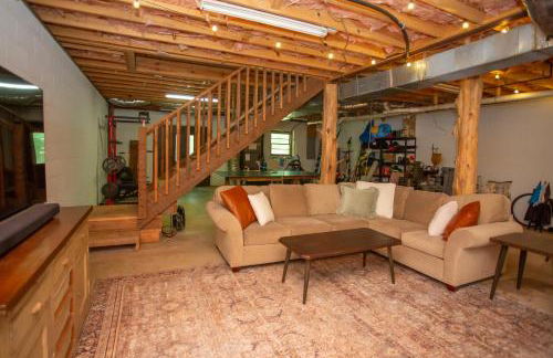 Private Riverfront Cabin, Kayaks, Ping Pong, Gym - Foto 28