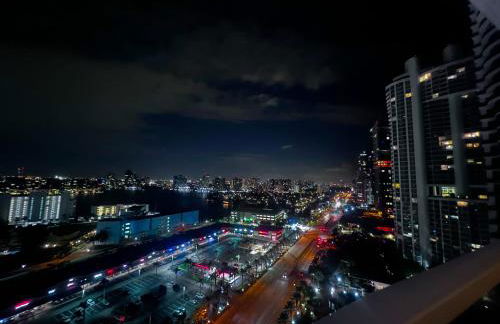 Lujoso apartamento en playa de Sunny Isles Beach - Foto 33