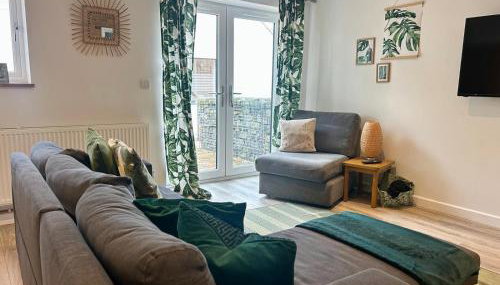 5 - Hedgehog Den, Large dog friendly garden with hottub - Foto 3