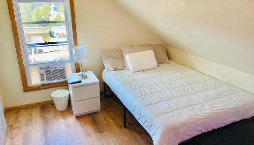 Bright, Stylish & Cozy Private Attic Unit near NYC! - Foto 5