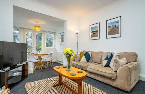 University View-Off-Street Parking-Sleeps 8-Fast WiFi - Foto 30