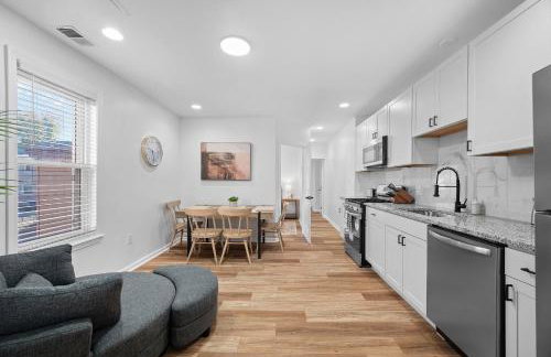 Central Lawrenceville 2 Spacious and Stylish Two Bedroom Apartment with Free Street Parking - Foto 1